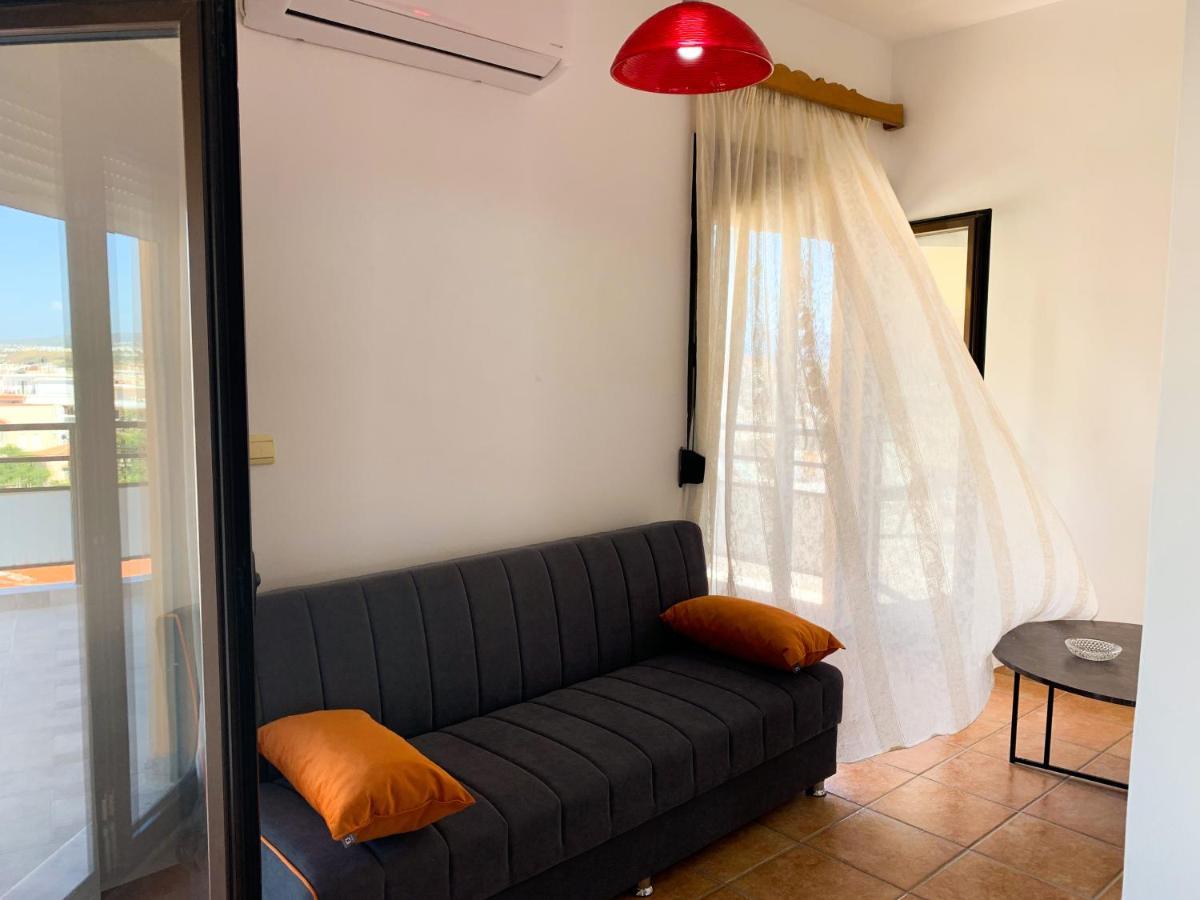 Central Huge Apartment Ханья Экстерьер фото
